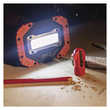 EMOS COB LED munkalámpa 700 lm