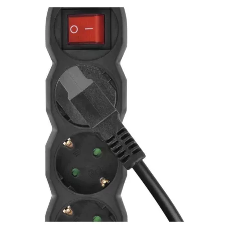 Hosszabbító 1,5 m / 4 aljzat / kapcsolós / fekete / PVC / 1,5 mm2