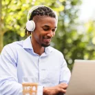 Logitech Zone Wireless 2 ES, Vezetékes és vezeték nélküli, Hívás/zene, 212 g, Headset, Fehér