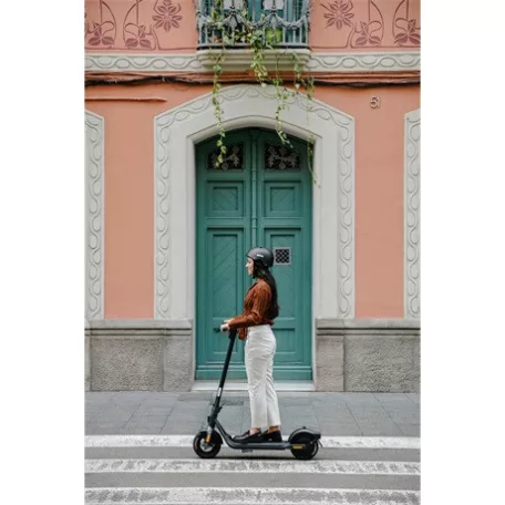 Segway-Ninebot ELEKTROMOS ROLLER F2 E